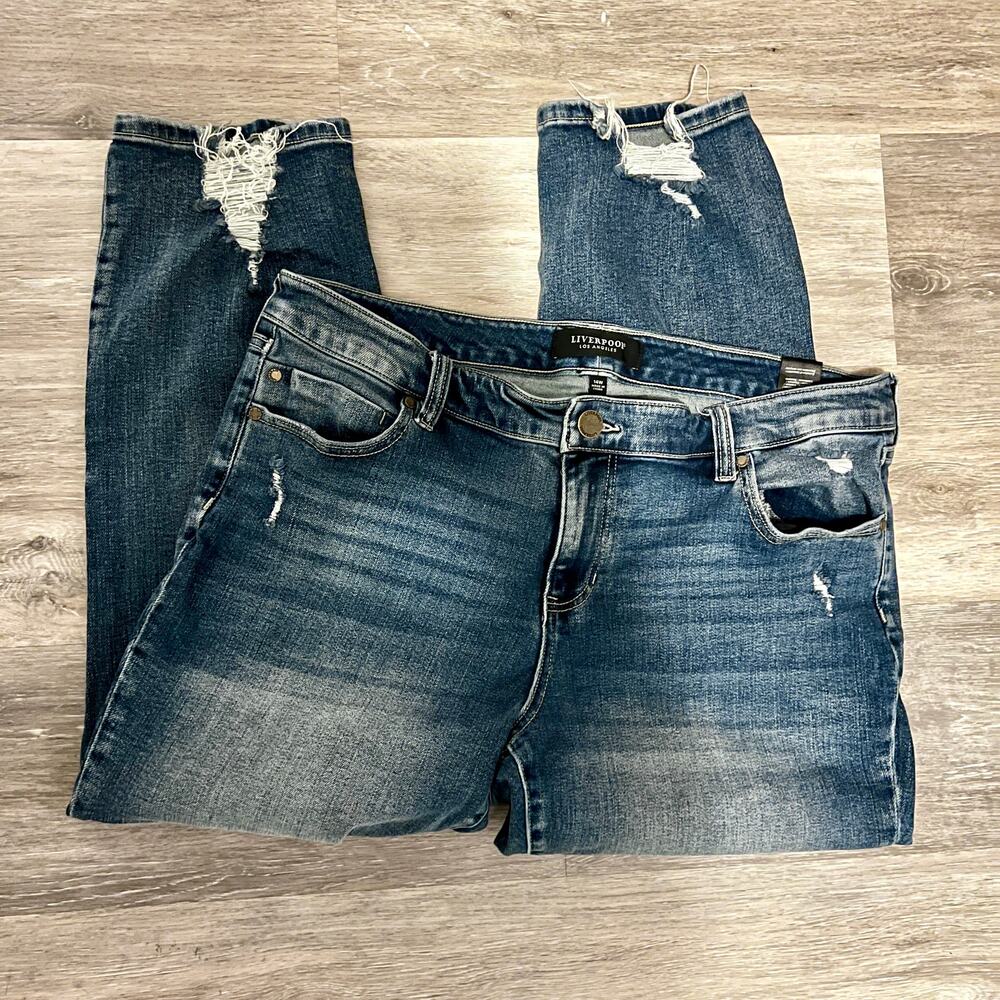 Liverpool Womens 14 Kennedy Crop Straight Jean Distressed